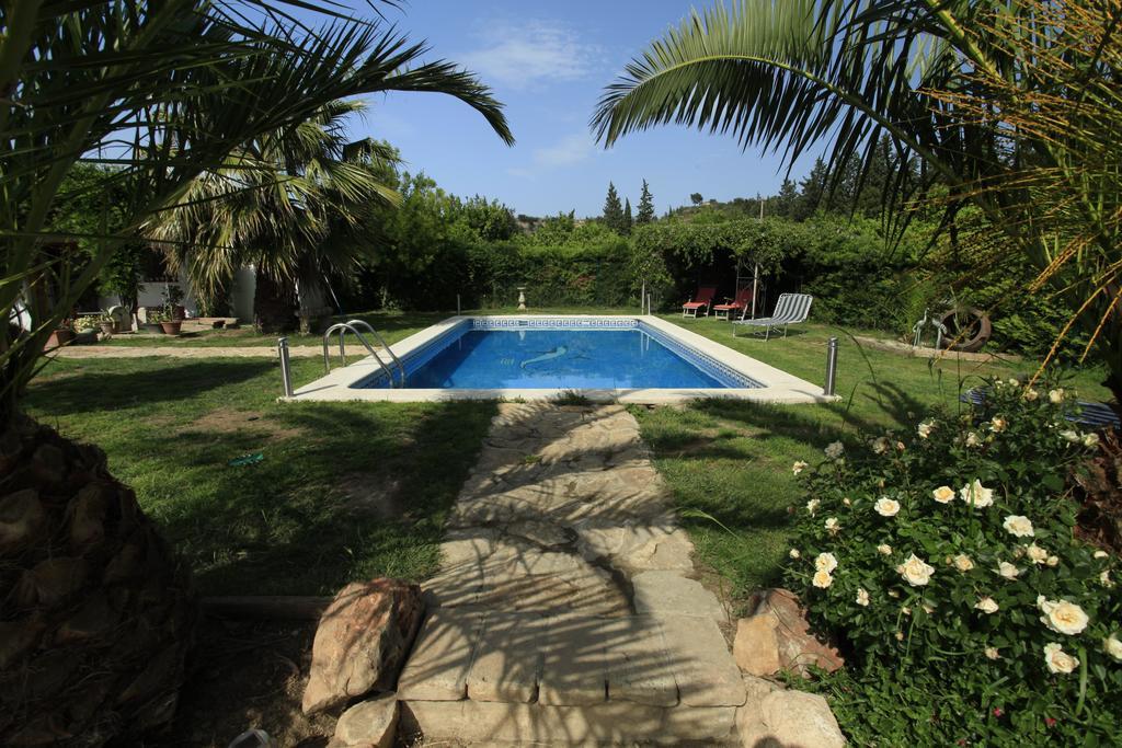 River Ebro Holidays Tivenys Extérieur photo